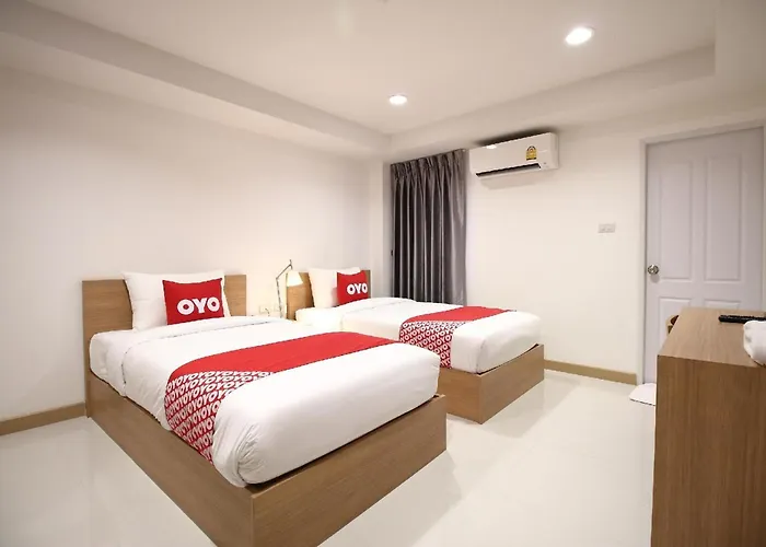 Hotel Super Oyo 483 Pannee Khaosan 3*