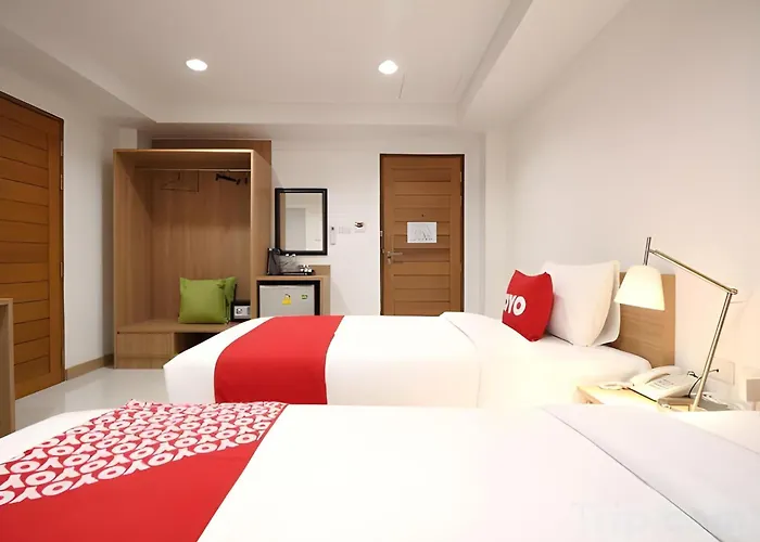 Super Oyo 483 Pannee Khaosan Hotel 3*