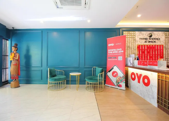 Super Oyo 483 Pannee Khaosan Hotel