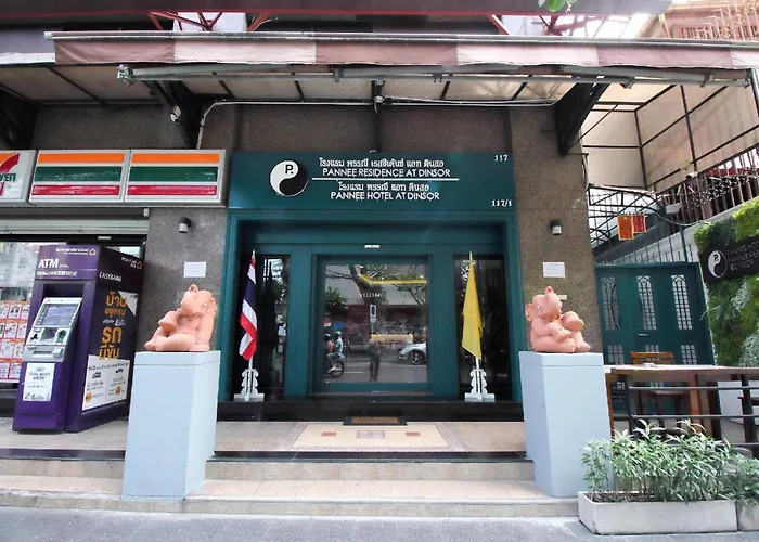 Super Oyo 483 Pannee Khaosan